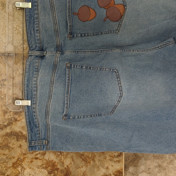 Size 28 Disney Chipmunks and Acorn Jeans - Picture 13 of 14